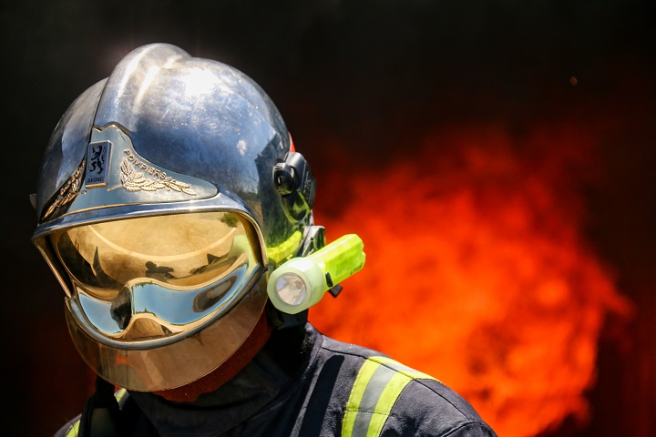 Quatre sapeurs-pompiers ont été exposés au souffle de l'explosion d'une bouteille de gaz - Illustration © Adobe stock