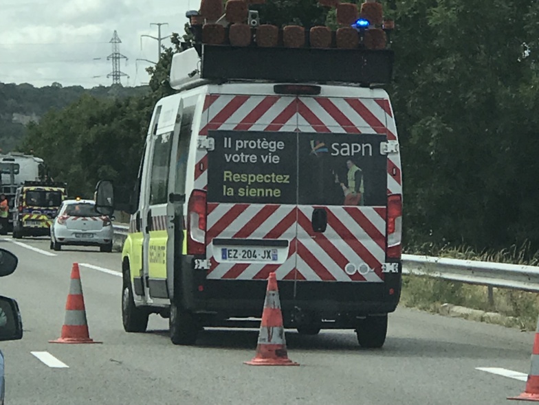 Le patrouilleur intervenait pour assurer la protection d’un dépanneur sur l’A13 - illustration infonormandie