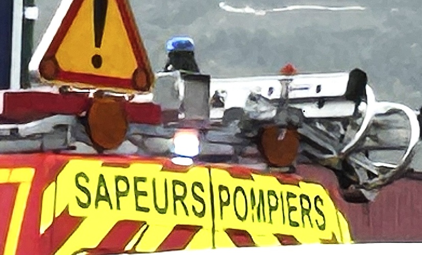 35 sapeurs-pompiers et une douzaine de véhicules de secours routiers ainsi que l'hélicoptère du SAMU76 ont été engagés sur les lieux de ces deux accidents - illustration infonormandie