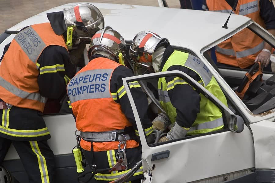 L'une des victimes, piégée dans son véhicule, a été désincarcéeré par les sapeurs-pompiers - Illustration