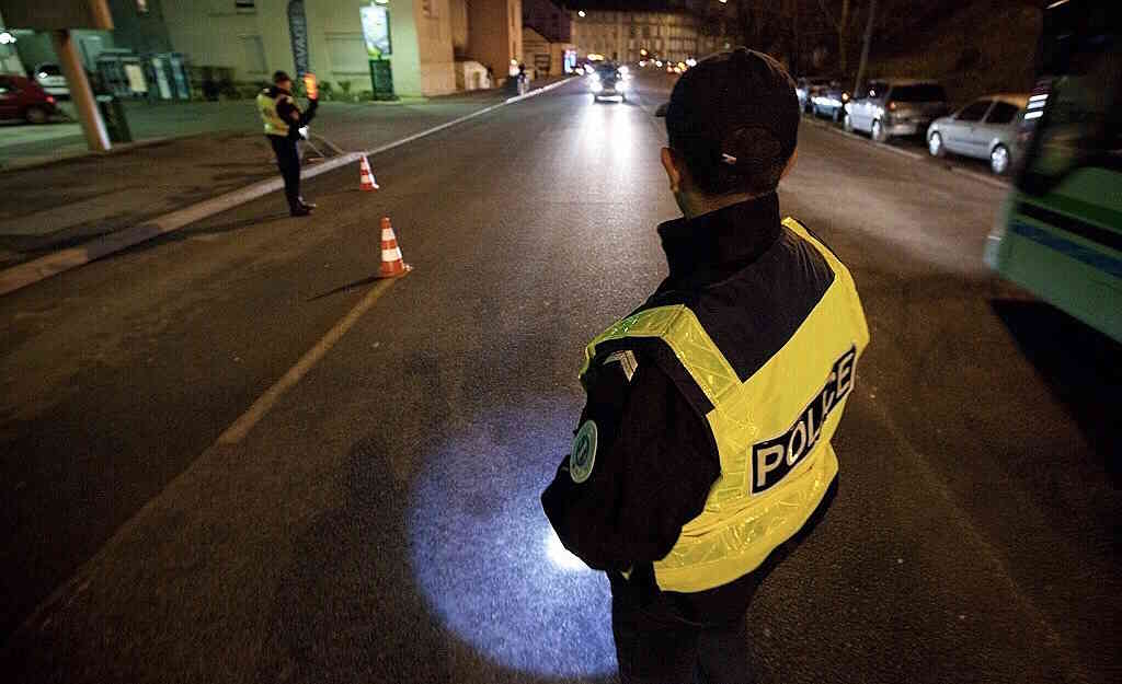 A la vue des forces de l'ordre, le conducteur a soudainement accéléré et pris la fuite - Illustration © DGPN