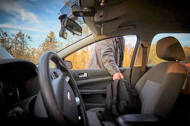 Le sac avait été dérobé un peu plus tôt dans une voiture en stationnement - illustration iStock