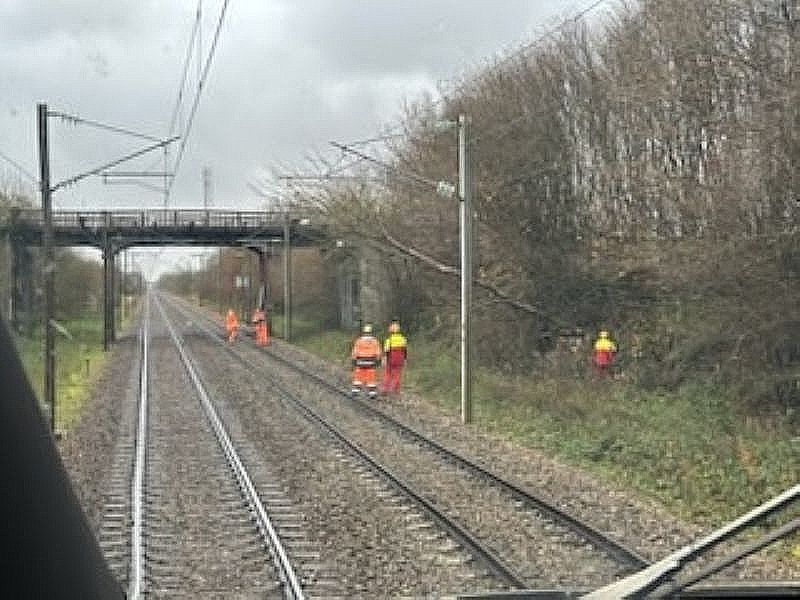 De nombreux incidents ont été répertoriés sur la ligne Rouen - Le Havre, lors du passage des trains de reconnaissance après la tempête - Photo SNCF/X