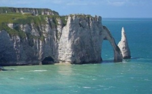 Seine-Maritime. Deux personnes piégées par la marée secourues au Trou à l'homme à Étretat