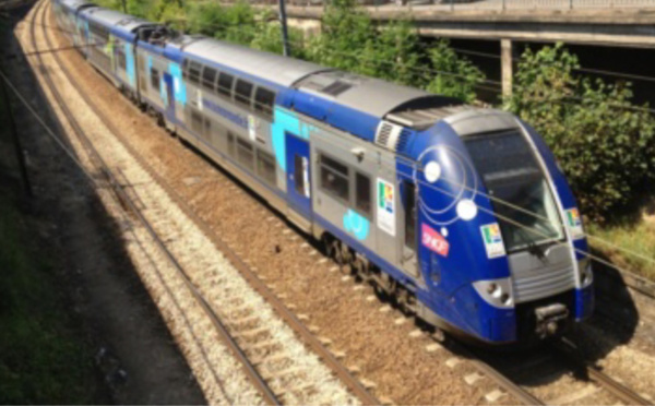 Yvelines : le pare-brise d'un train de voyageurs endommagé par un projectile