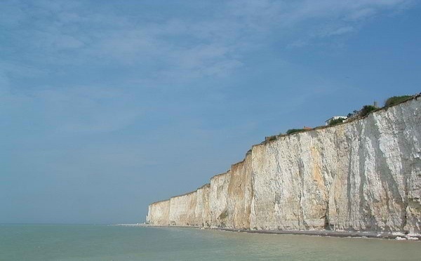 A Criel-sur-Mer, la falaise s'éboule sur 200 mètres près de la plage : pas de victime