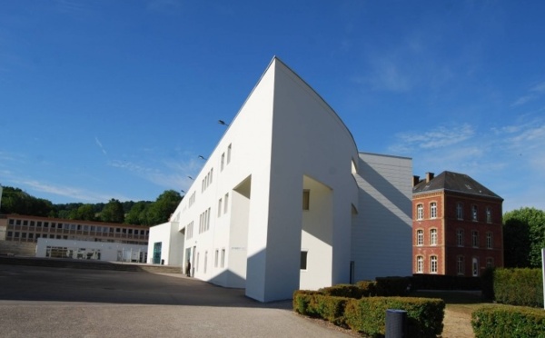 Le lycée Jean  Moulin des Andelys évacué en début d'après-midi à cause d'une odeur suspecte