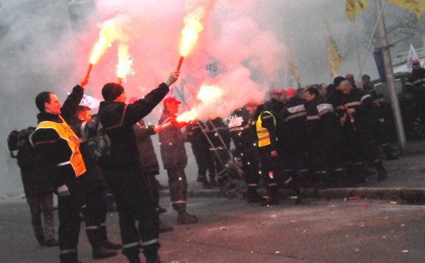 Les sapeurs-pompiers manifestent leur colère ce jeudi après-midi à Evreux