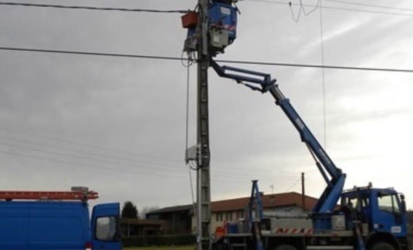 Vents violents : près de 2.000 clients privés d'électricité en Normandie