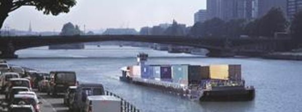 Le transport fluvial, l’autre solution à la pollution de l’air en Ile-de-France