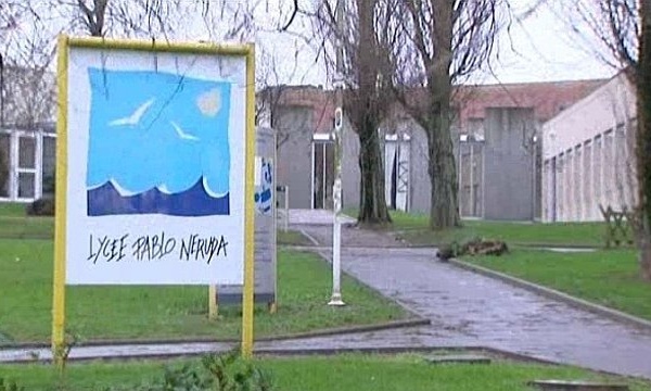 Le proviseur d'un lycée de Dieppe accuse un professeur de l'avoir frappé au visage