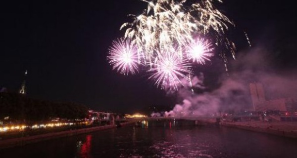 A Rouen, le feu d’artifice du 14 juillet fait la part belle à l’eau