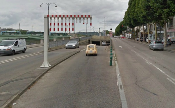 A Rouen, sa voiture percute de plein fouet la trémie Corneille, il est tué sur le coup