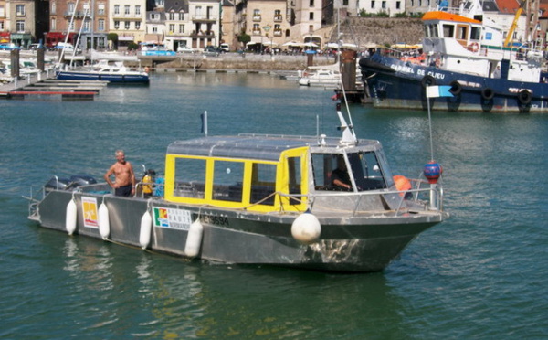 La vedette se retourne devant Dieppe : les quatre occupants, dont un enfant, sauvés de la noyade 