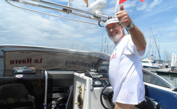 A partir du Havre, le retraité allemand découvre la France sur son bateau à moteur