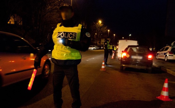 Insultes, menaces, projectiles... les forces de l'ordre ripostent et tirent au Val Fourré à Mantes-la-Jolie