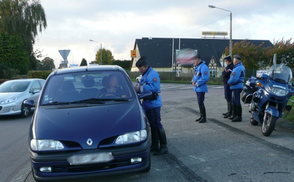 Eclairage défectueux et véhicules volés : les gendarmes de la compagnie de Dieppe multiplient les contrôles