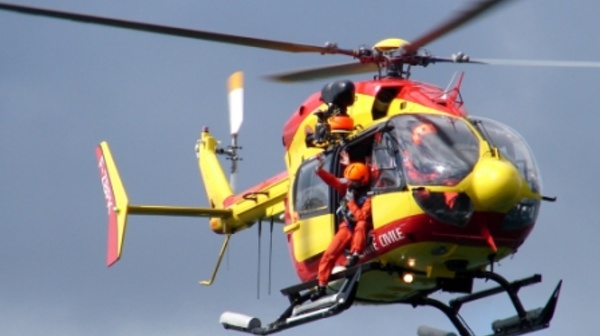 Quatre personnes isolées par la marée montante secourues près du port de Deauville 