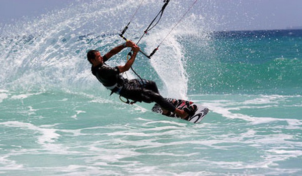 Un kite-surfeur se tue accidentellement sur la plage de Veules-les-Roses