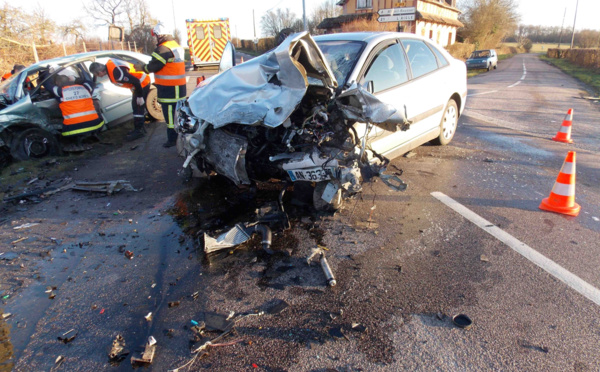 Violente collision au carrefour : trois blessés, dont deux graves entre Orbec et l'Aigle