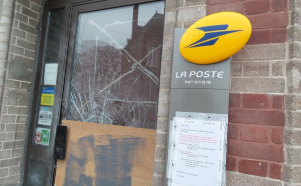 Pacy-sur-Eure : le distributeur de billets de La Poste résiste aux malfaiteurs