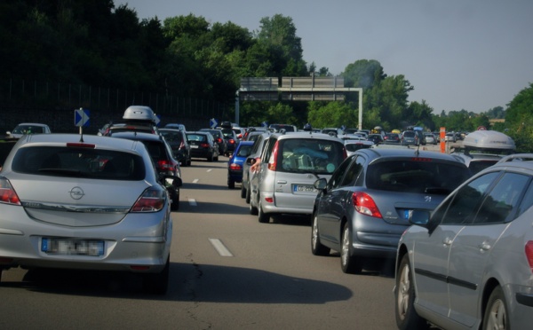 Week-end du 1er mai sur les routes : orange pour les départs, rouge pour les retours