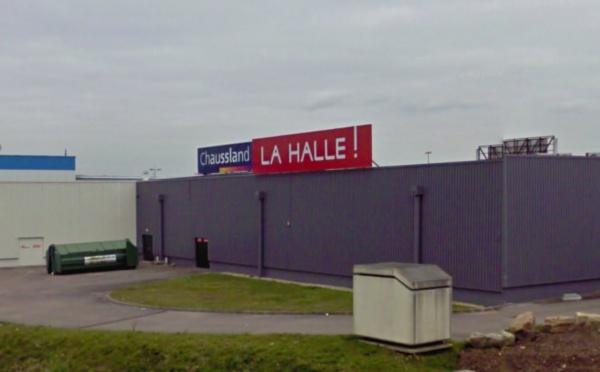 Tourville-la-Rivière : des malfaiteurs s'attaquent à la Halle avec une voiture bélier 