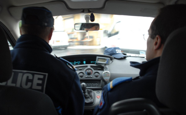 Quatre suspects cernés par les gendarmes et policiers après un vol à l'Intermarché de Bolbec