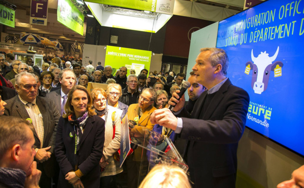 Salon de l'Agriculture : un petit air de campagne pour Bruno Le Maire sur le stand de l'Eure