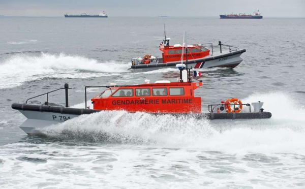 Quatre plaisanciers, tombés à la mer, sauvés de la noyade en rade de Cherbourg