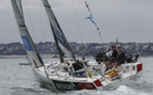 Tour de France à la voile : Bretagne Crédit Mutuel Elite remporte le côtier à Roscoff