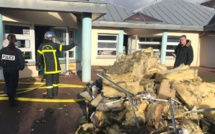 Feu de combles dans une école maternelle au hameau des Brouettes à Rouen