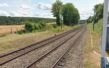 Une tractopelle tombe sur les voies entre Bueil et Evreux : le trafic SNCF interrompu dans les deux sens