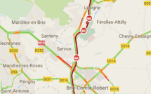 Poids-lourd en feu : la N104 coupée à Lésigny (Seine-et-Marne)