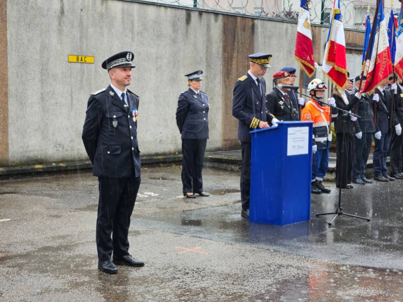 Hommage aux policiers