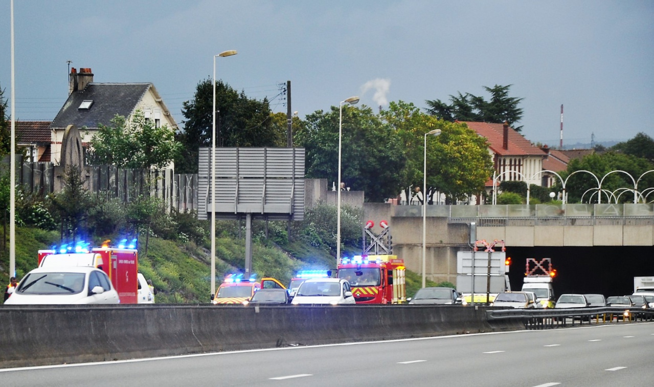 L'A13 paralysée après un accident à Mantes-la-Ville L'A13 paralysée après un accident à Mantes-la-Ville